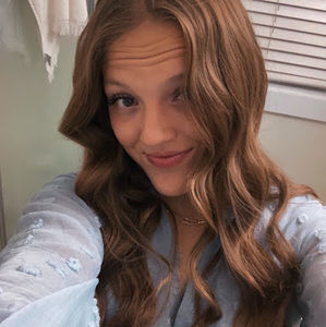 Meet your Posher, Cambry